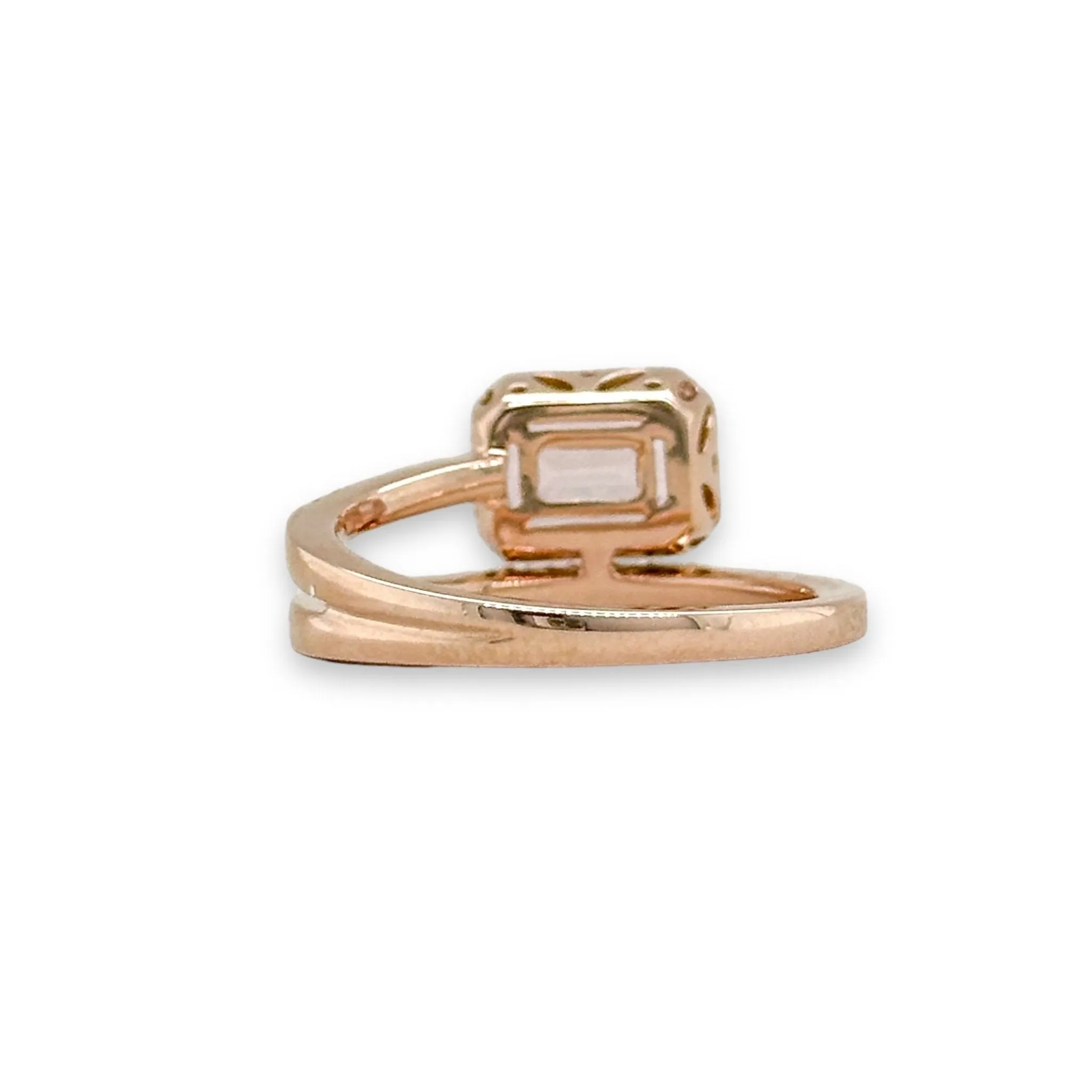 14K R Gold 0.35ctw Diamond and 1.69ct Morganite Ring