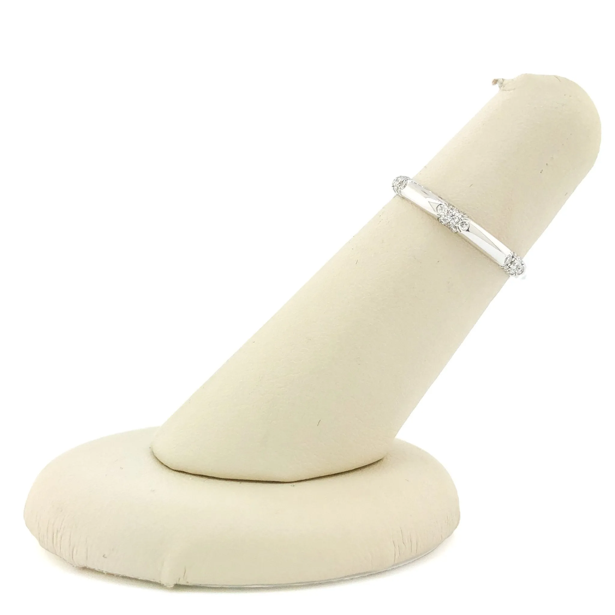 14K W Gold 0.32cttw Diamond Station Band