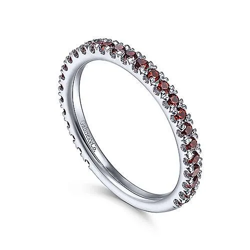 14K W Gold 0.35cttw Garnet Band
