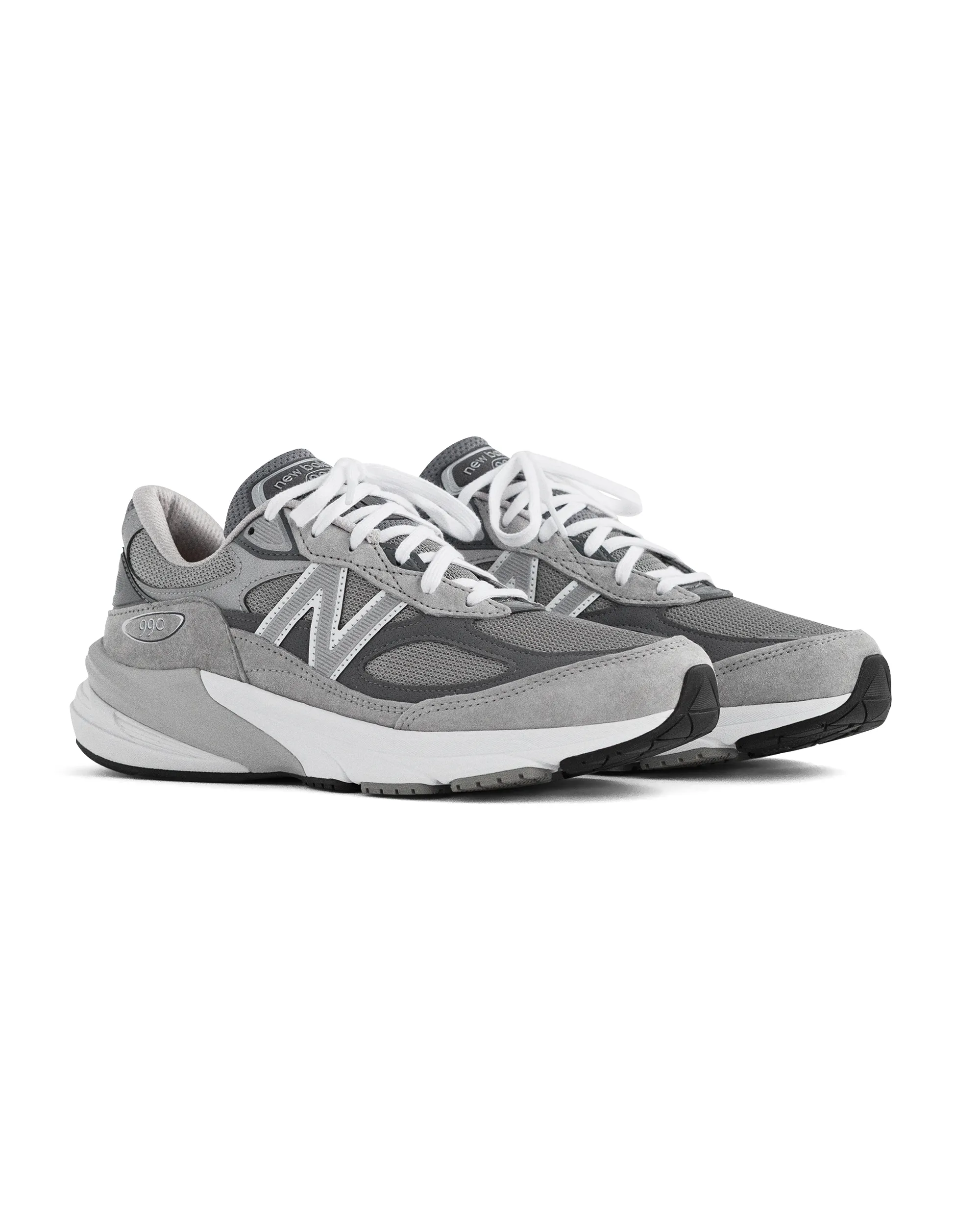 990v6 - Grey / White