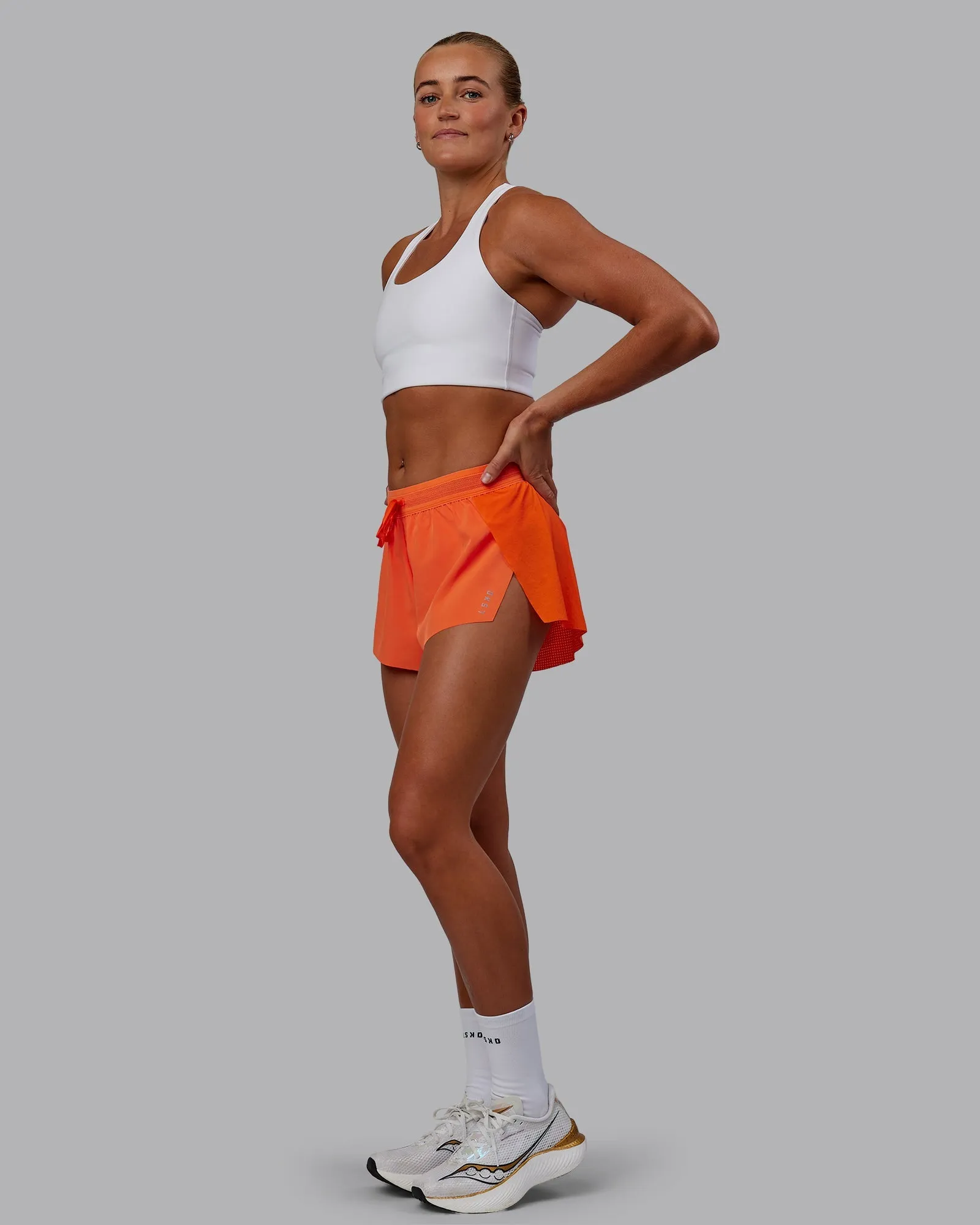 Accelerate Run Shorts - Ultra Orange