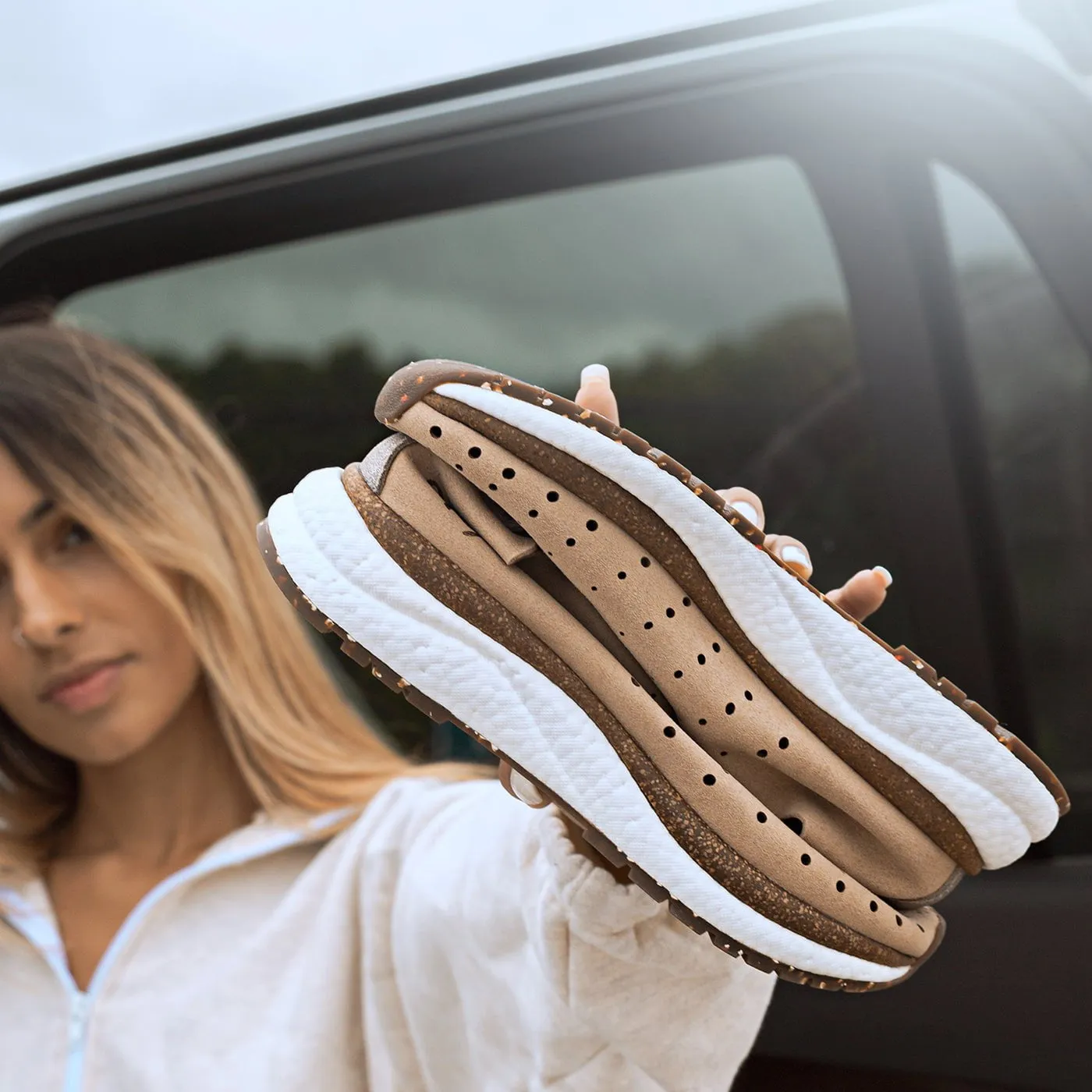 ALSTEAD in BEIGE Sneakers
