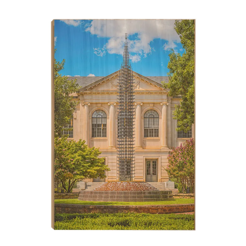 Arkansas Razorbacks - Fulbright Peace Fountain