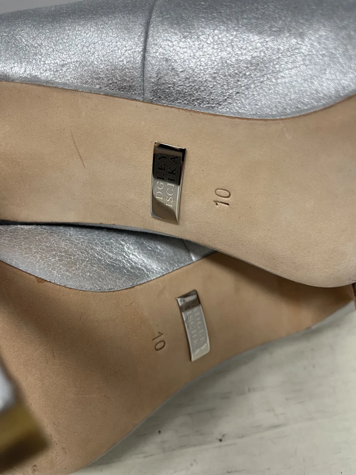 Badgley Mischka Size 10 Silver Rhinestone Heels