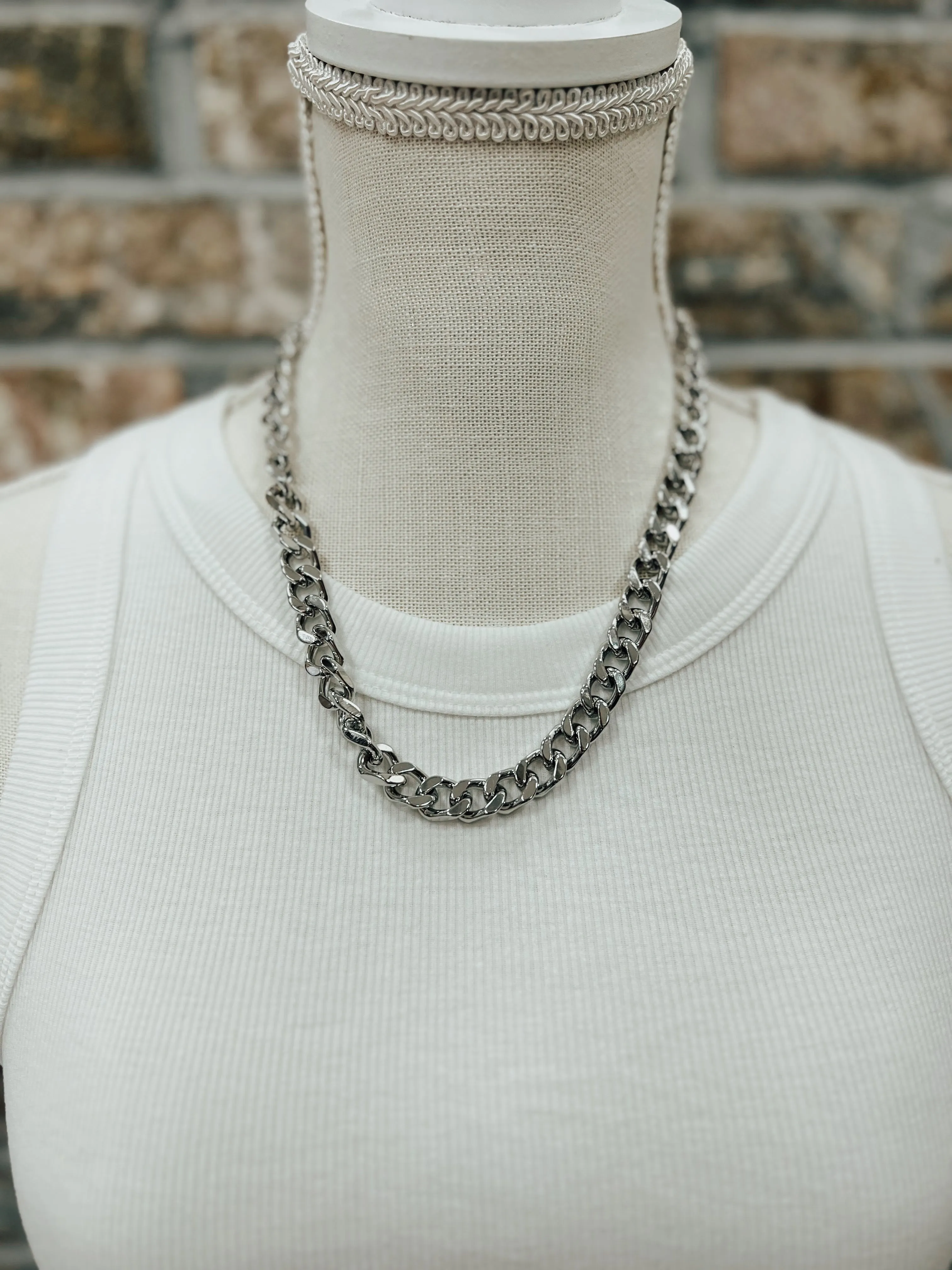 Cait Chain Link Necklace
