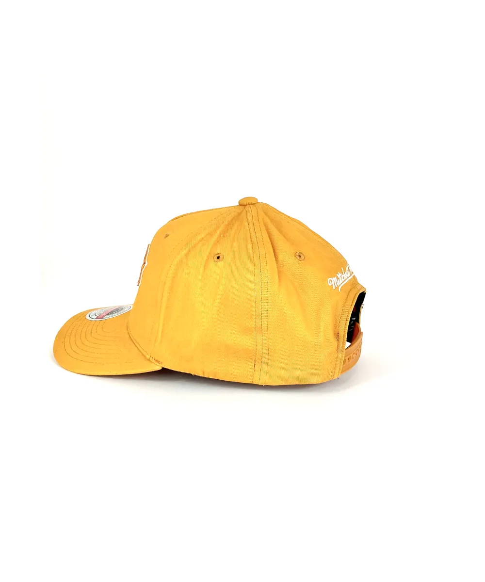 New York Knicks Team Logo Classic Snapback Hat by Mitchell & Ness