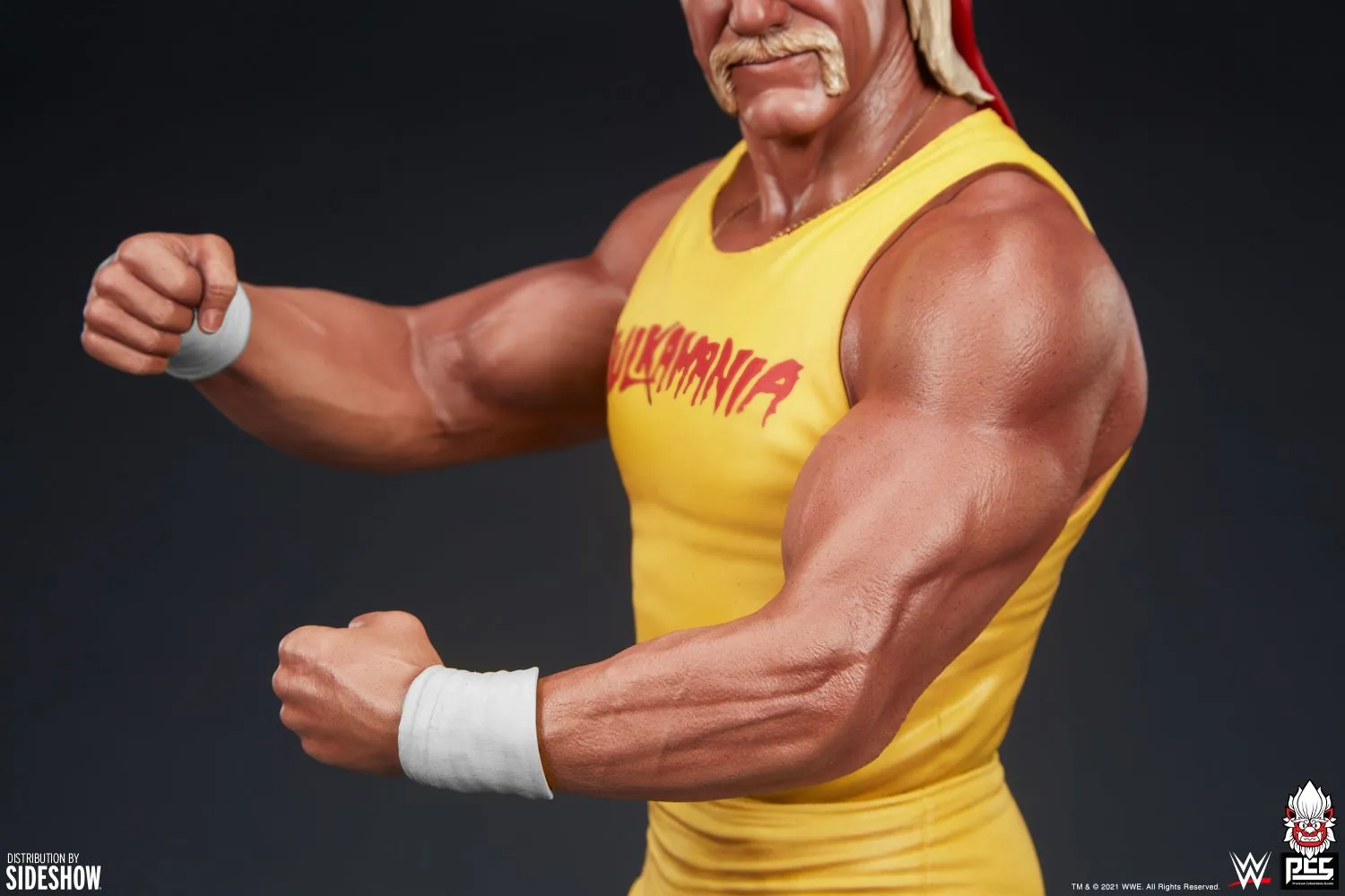 PCS Collectibles “Hulkamania” Hulk Hogan 1:4 Scale Statue