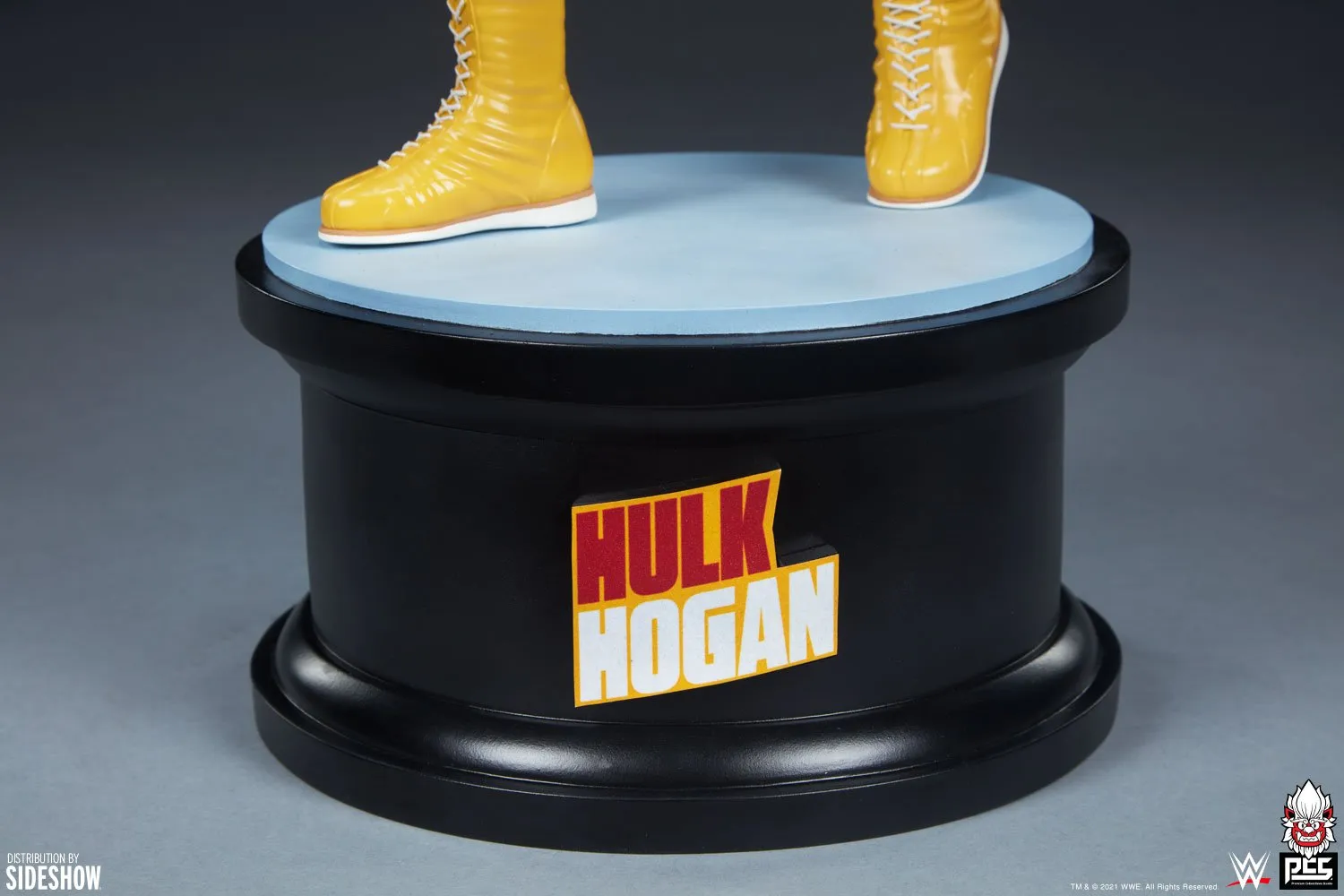 PCS Collectibles “Hulkamania” Hulk Hogan 1:4 Scale Statue