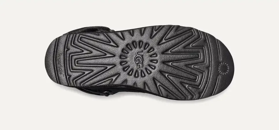 UGG - Classic Short Hybrid Shoes